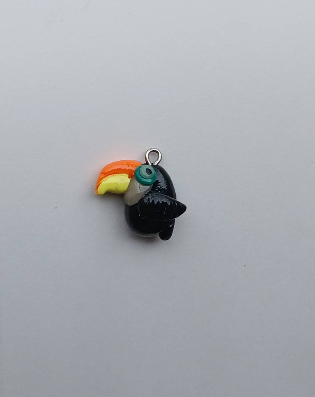 Kawaii toucan charms / polymer clay toucan charms / kawaii animal charms / toucan jewelry / kawaii parrot jewelry