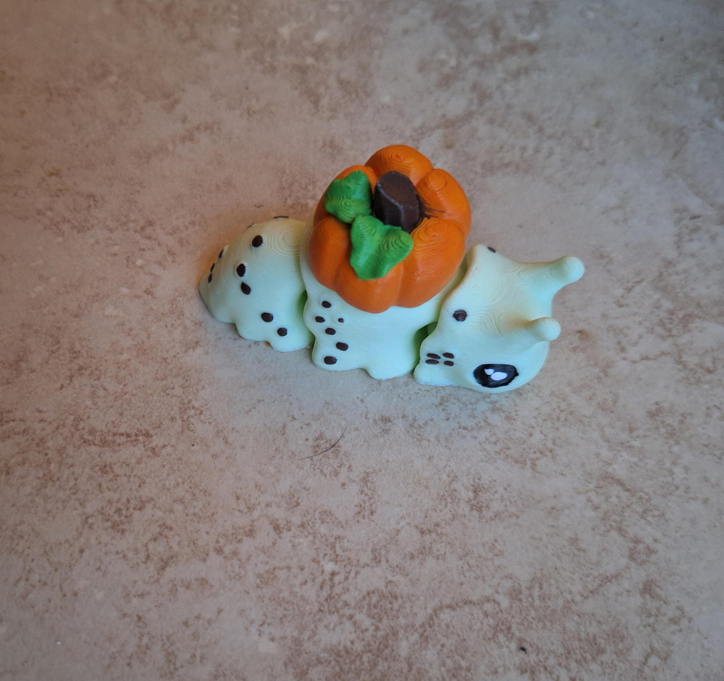 3D articulated snail insect bug / 3d printed fall pumpkin halloween snail / 3d printed animals figurine knick knack Fidget decor