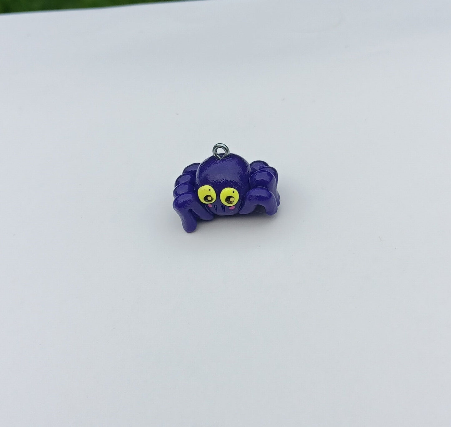 Kawaii purple spider charms / polymer clay spider Halloween charms / Halloween holiday jewelry / Halloween charms spider stitch markers