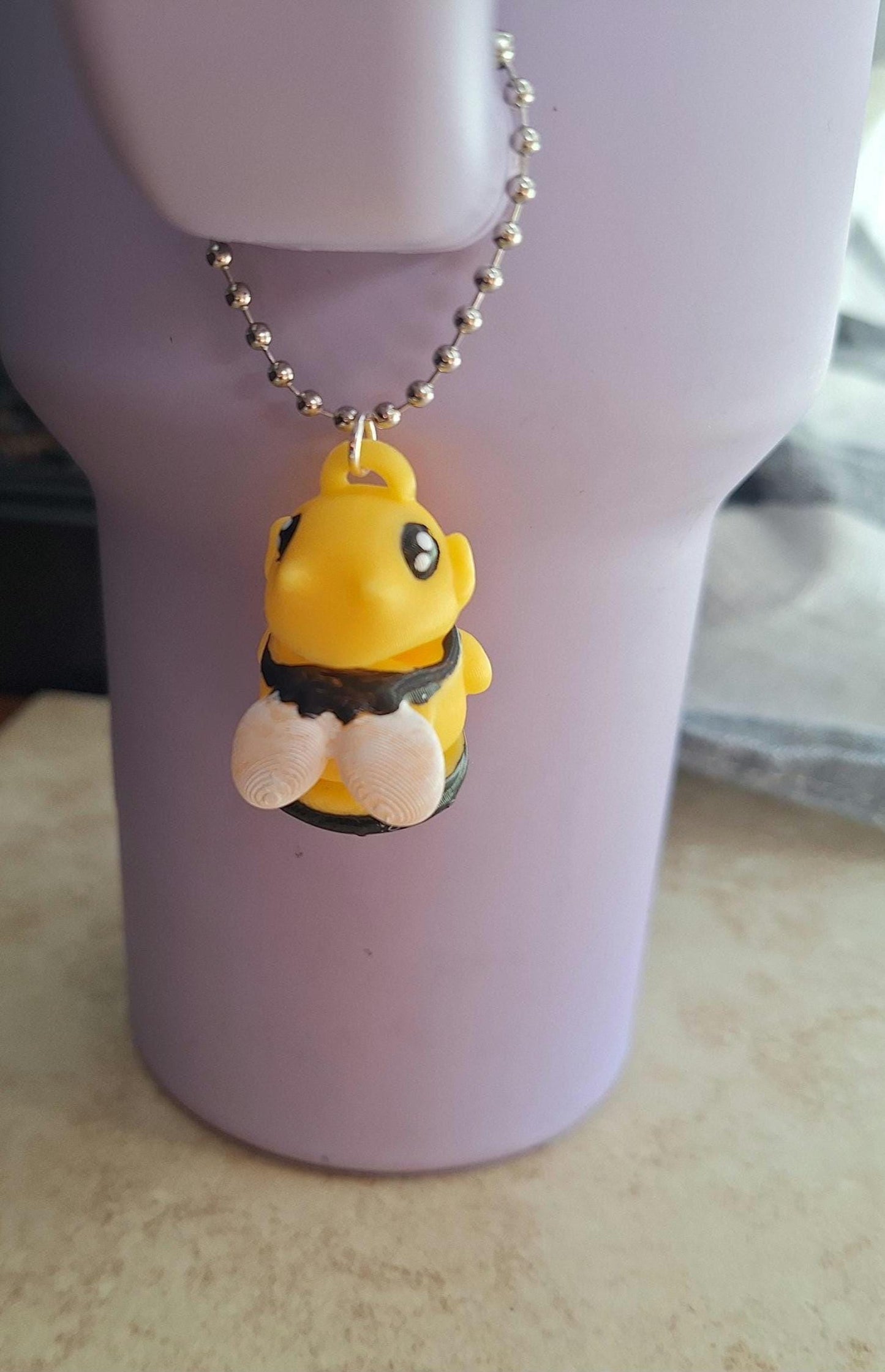 3D articulated black yellow bumblebee tumbler charm buddy / 3d printed animals tumbler handle charms Fidget bee charm colorful