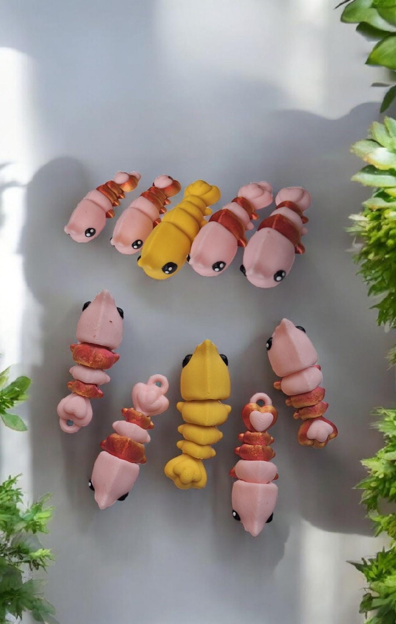 3D articulated flexi shrimp / 3d printed cute shrimp keychain / 3d printed animals shrimp keychain figurine knick knack Fidget straw cap