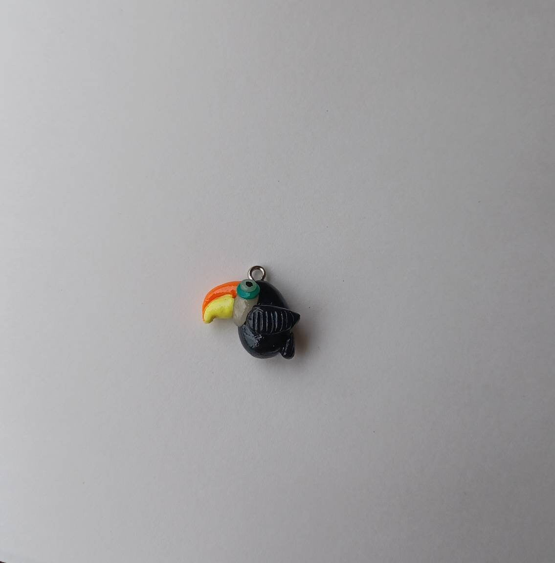 Kawaii toucan charms / polymer clay toucan charms / kawaii animal charms / toucan jewelry / kawaii parrot jewelry