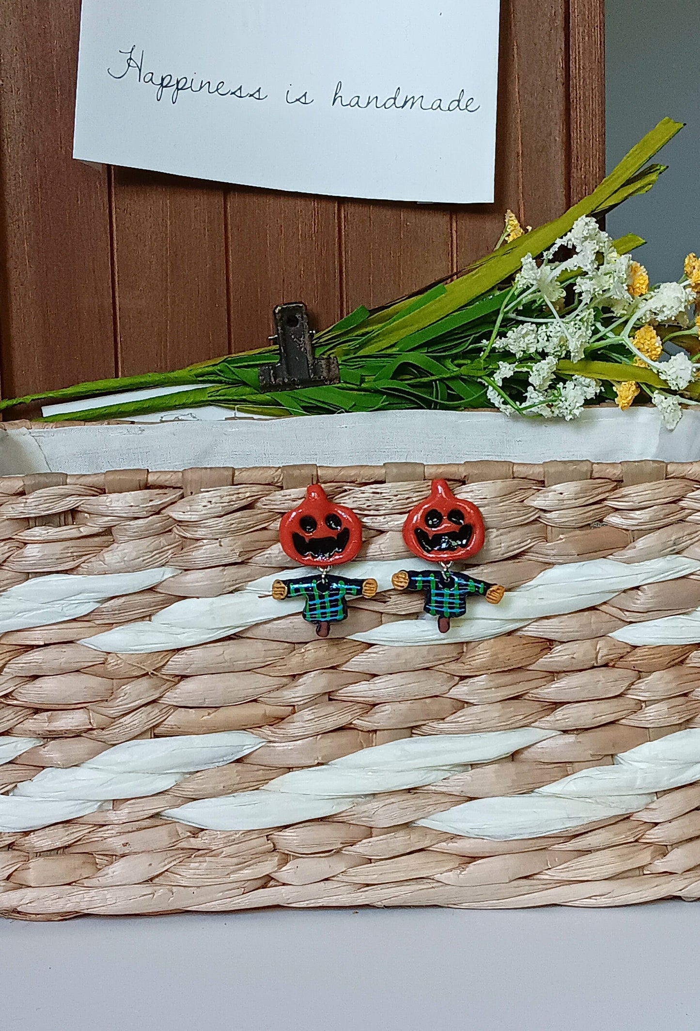 Kawaii halloween pumpkin scarecrow earrings / polymer clay holiday earrings / scare crow jewelry / fall clay scarecrow earrings