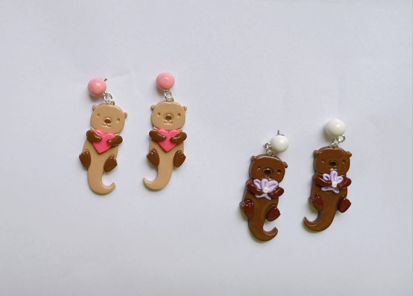 Kawaii otter earrings / polymer clay otter with heart earrings / kawaii floral jewelry / clay otter with flower earrings