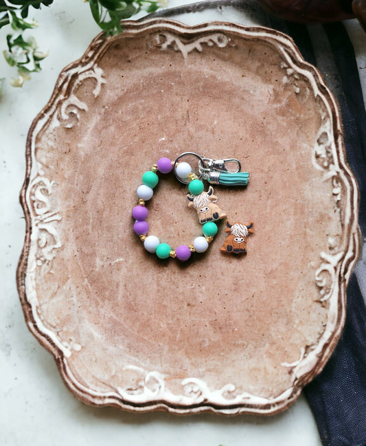 Silicone beaded wristlet keychain / tan brown highland cow silicone beaded wristlet keychain / purple teal cow bag accessory key chain gift