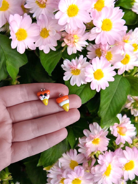 Polymer clay candy corn charms / kawaii cute clay candy corn charms / halloween food charms stitch marker progress keeper notions