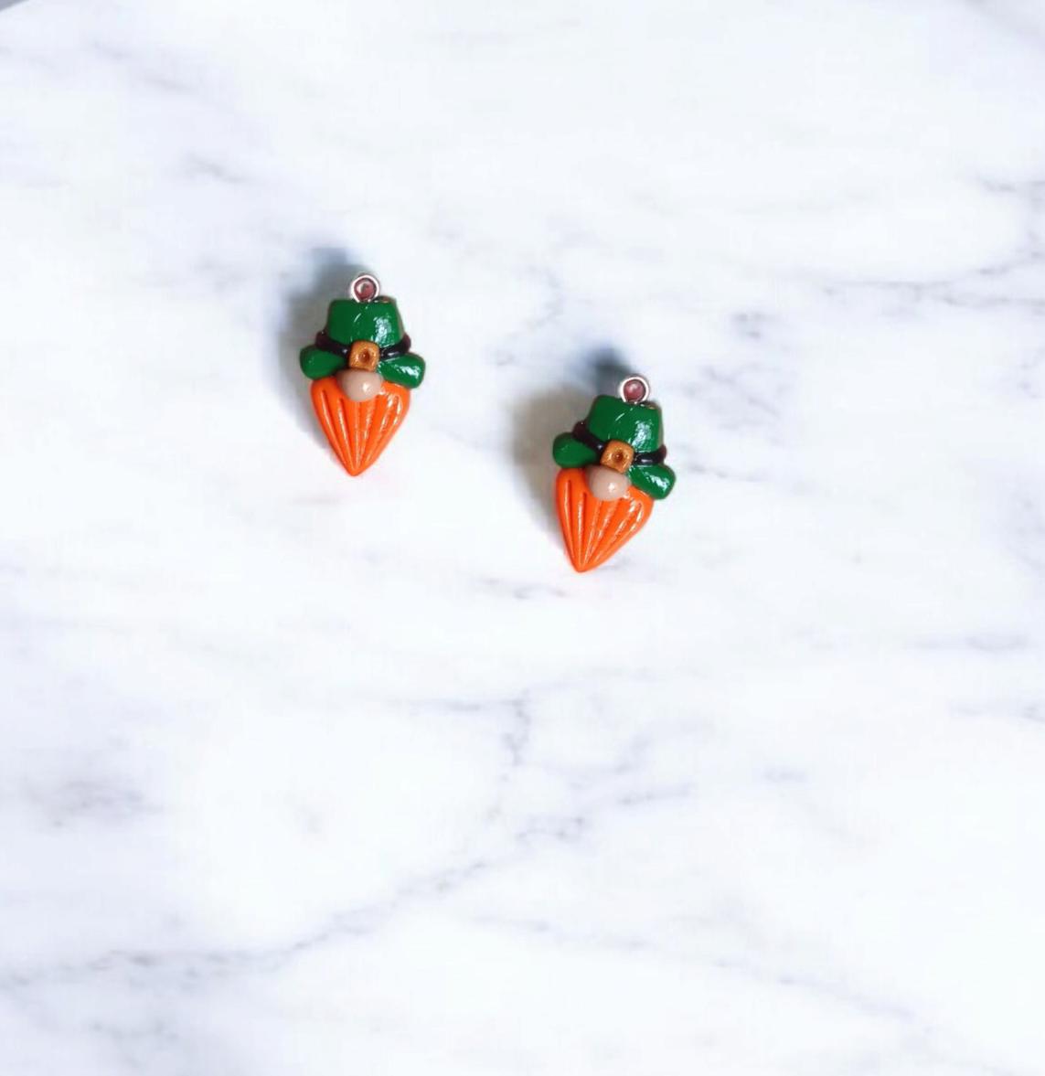 Polymer clay leprechaun charms / clay St. Patrick's day charms / kawaii leprechaun jewelry charm stitchmarker progress keeper notions