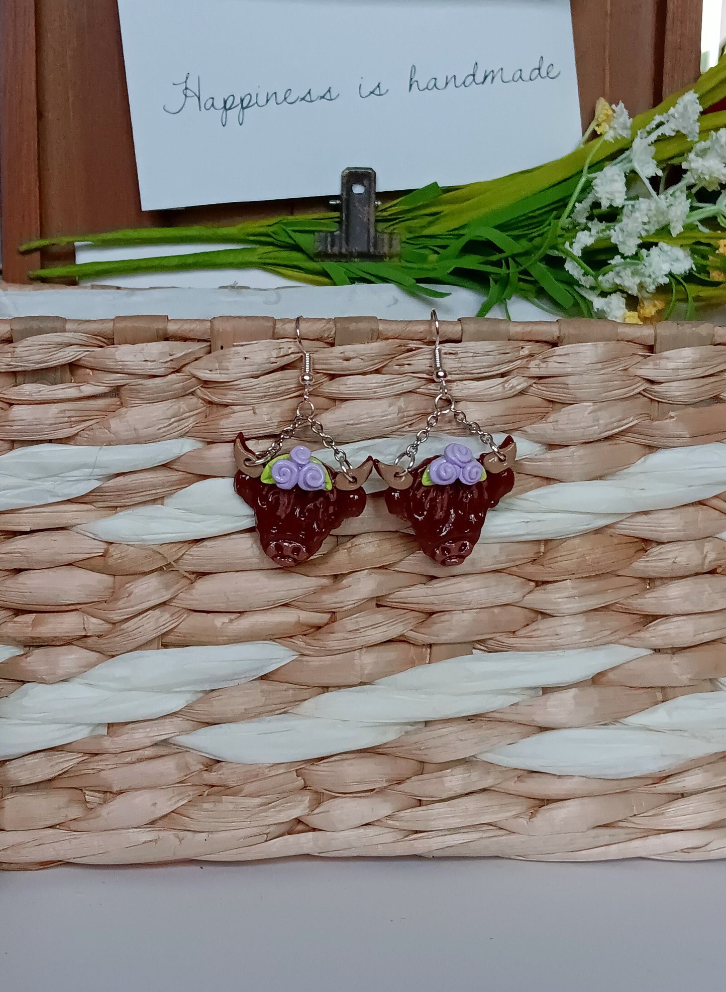 Kawaii floral cow earrings / polymer clay highland cow earrings / kawaii animal jewelry / floral earrings / floral Highland cow earrings