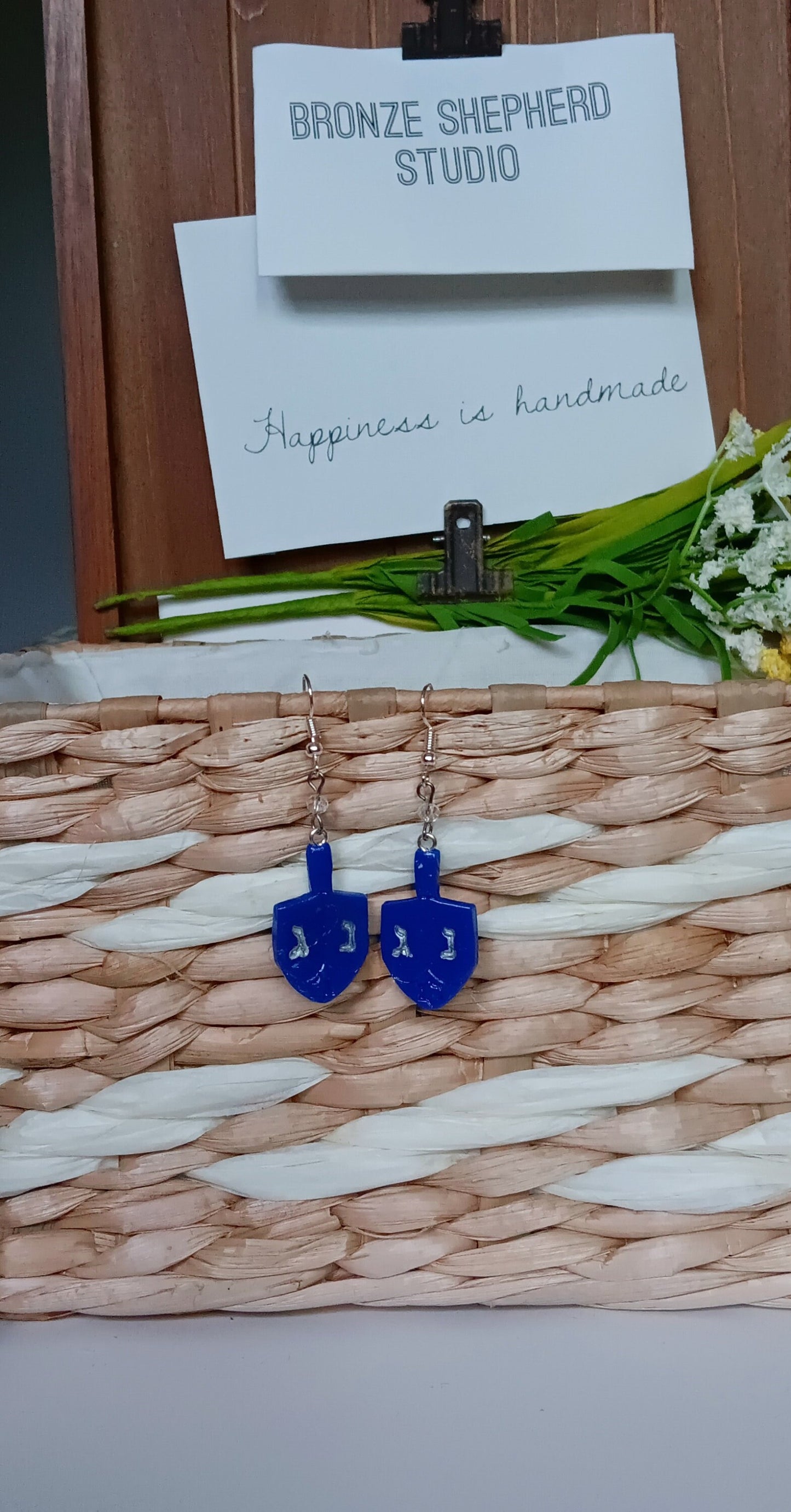 Kawaii blue silver dreidel earrings / clay dreidel dangle earrings / clay Hanukkah earrings / clay holiday Hanukkah jewelry