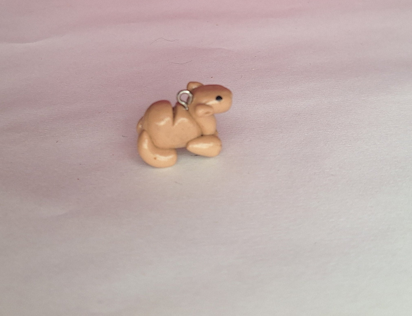 Kawaii resting camel charms / polymer clay camel charms / kawaii charms / kawaii animal jewelry charms camel stitch marker