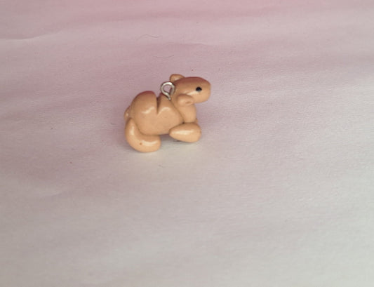 Kawaii resting camel charms / polymer clay camel charms / kawaii charms / kawaii animal jewelry charms camel stitch marker