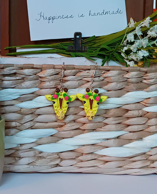 Kawaii floral giraffe earrings / polymer clay giraffe earrings / kawaii animal jewelry / floral earrings / safari jungle earrings