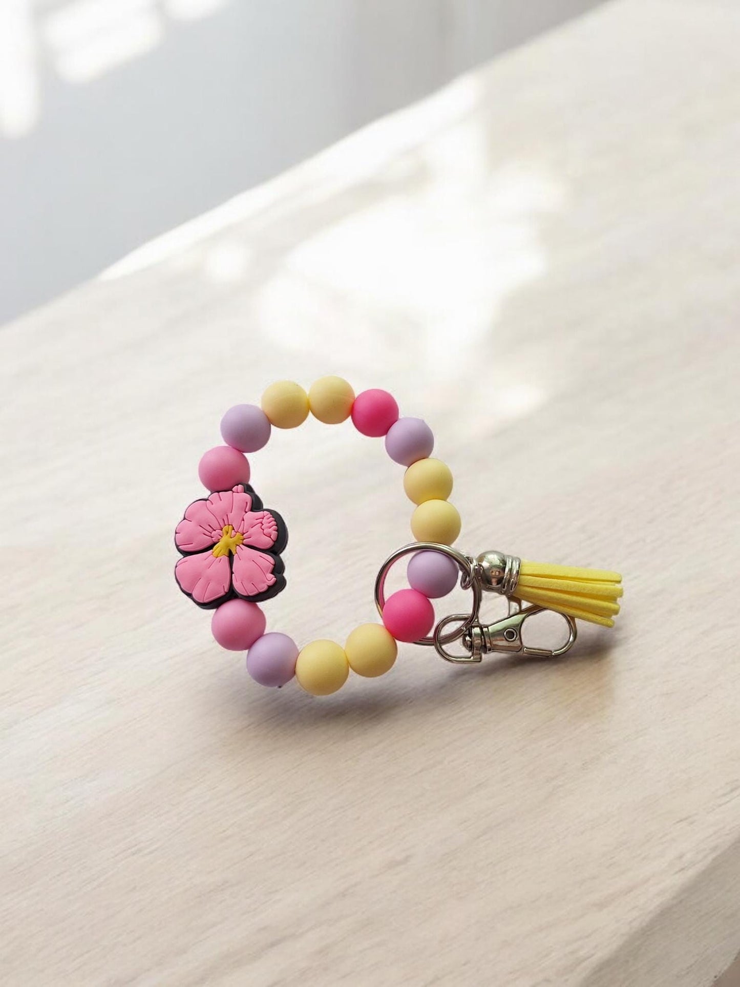Silicone beaded wristlet keychain cute pink flower plant silicone beaded wristlet keychain / green thumb floral bag accessories key chain