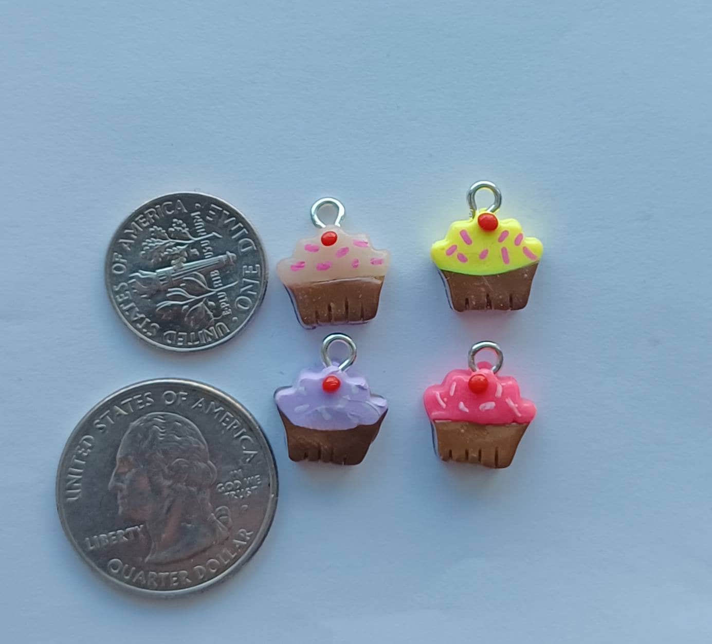 Kawaii cupcake charms / polymer clay cupcake charms / kawaii food charms / kawaii food jewelry