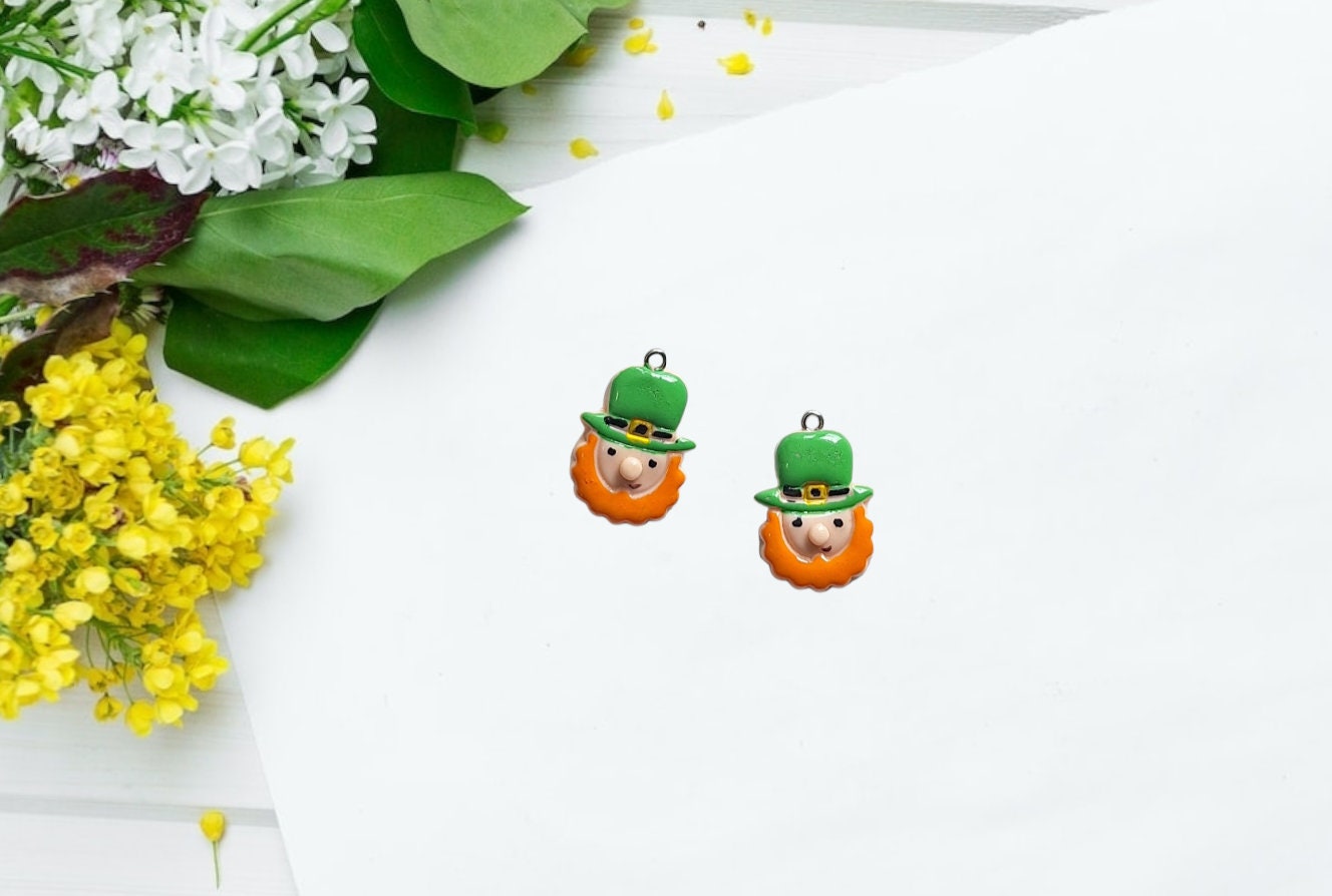 Kawaii leprechaun charms / polymer clay st. Patrick's day charms / kawaii lucky charms / kawaii leprechaun jewelry stitch marker