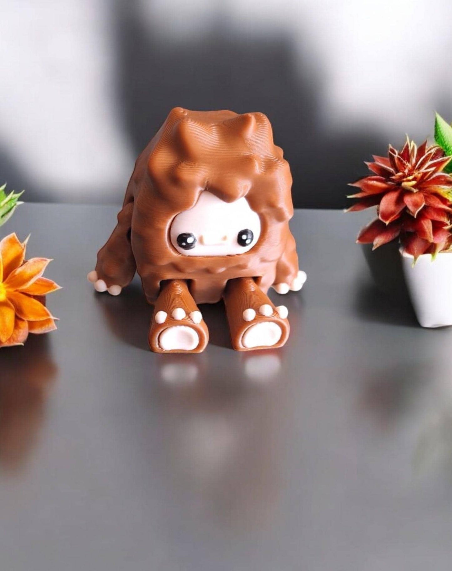 3D articulated printed bigfoot / 3d printed animal / 3d printed brown tan big foot cute cryptid figurine knick knack Fidget keychain