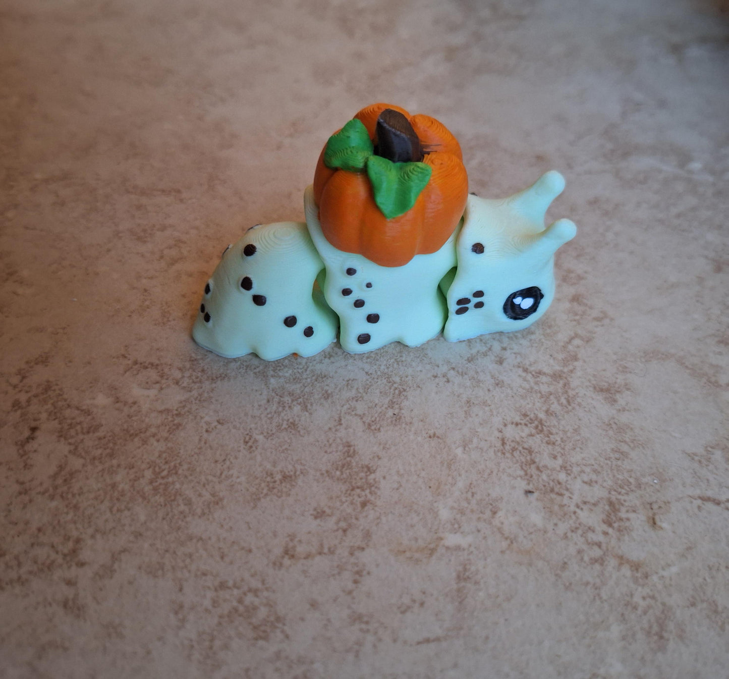 3D articulated snail insect bug / 3d printed fall pumpkin halloween snail / 3d printed animals figurine knick knack Fidget decor