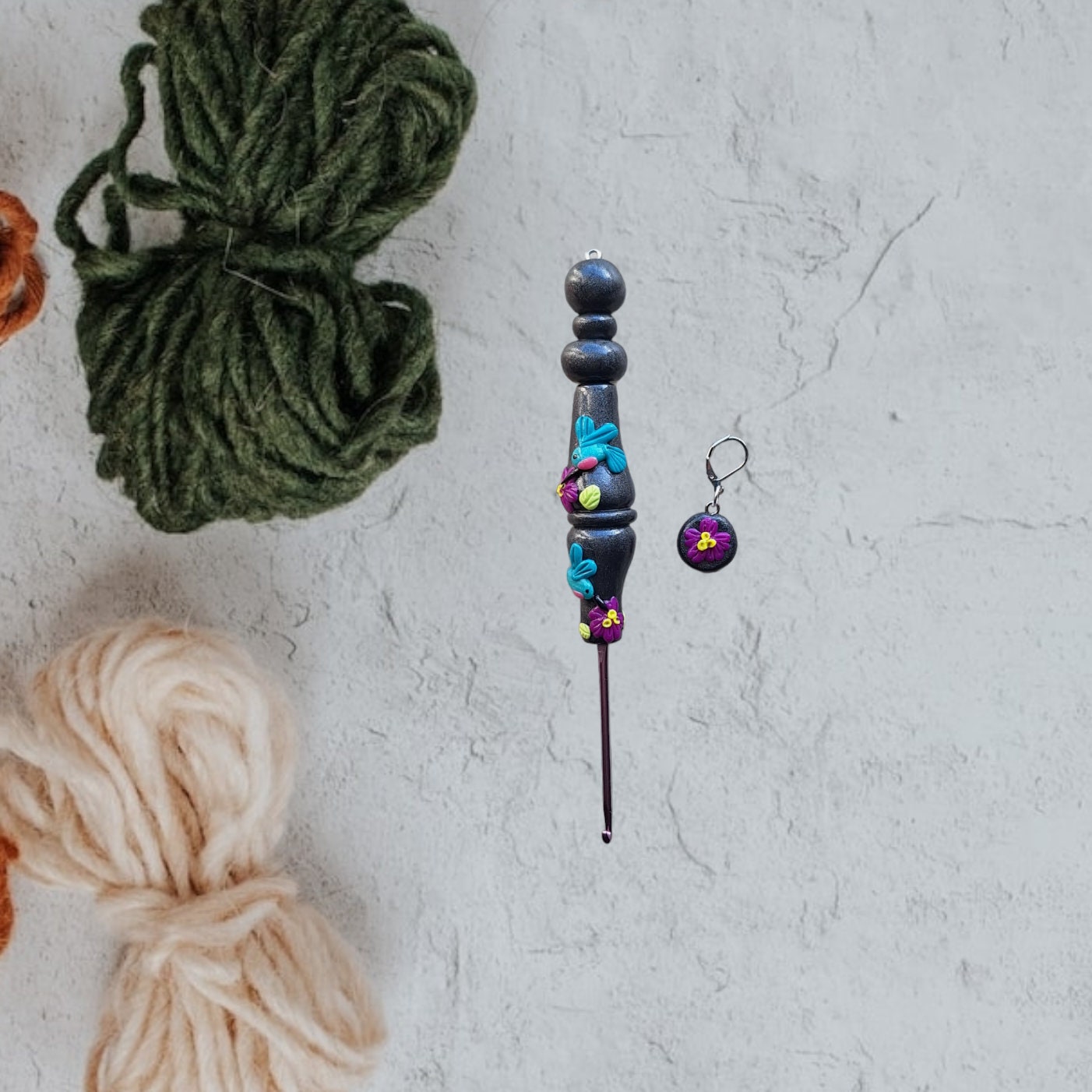 Polymer clay spring summer floral hummingbird crochet hook