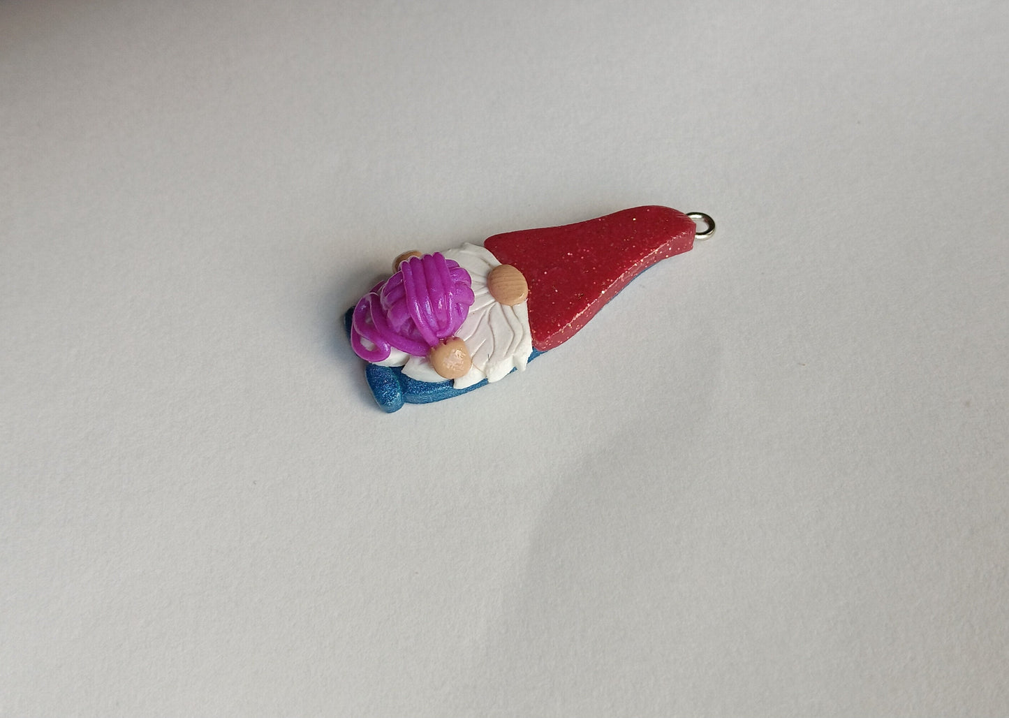 Kawaii yarn gnome charms / polymer clay garden gnome charms / gnome with ball of yarn charms / knitting gnome charms stitch marker