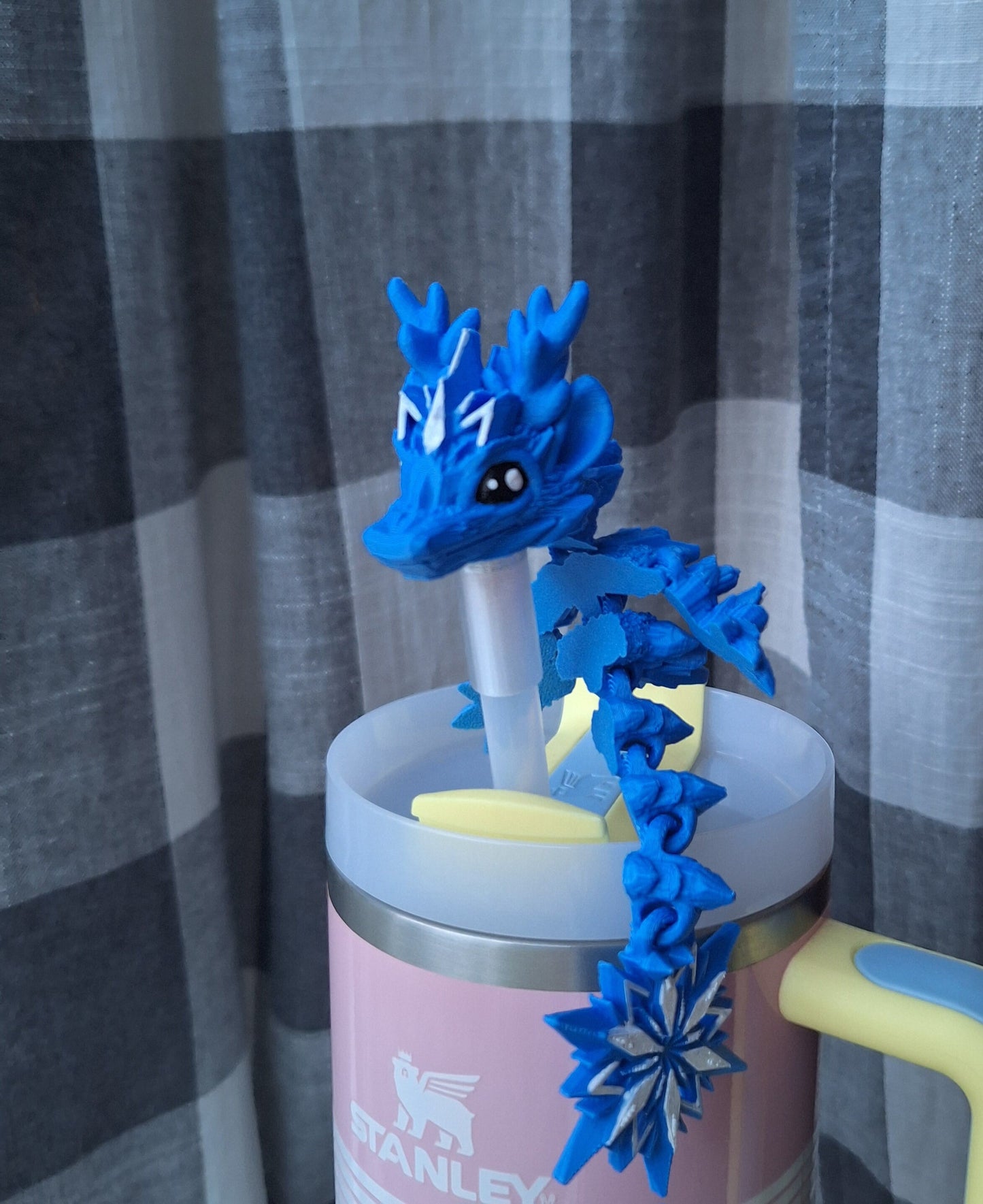 3D articulated blue snow dragon straw cap / 3d printed dragon animals / Ice snow winter dragon straw topper cover Fidget figurines