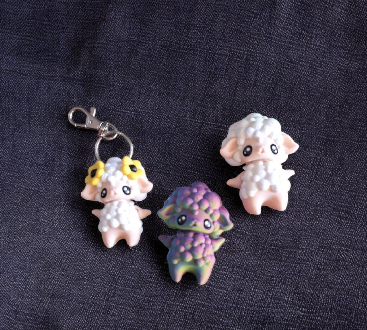 3D articulated flexi lamb sheep pixie / 3d printed sheep / 3d printed animal figurine knick knack Fidget cute spring decor keychain