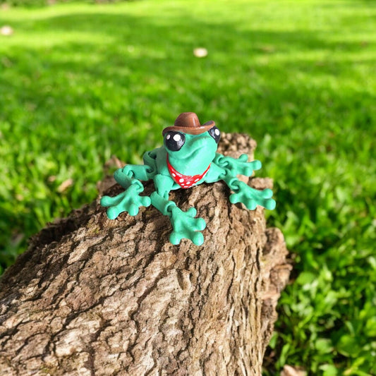 3D printed and painted articulated flexi cowboy frog / 3d printed frog animals / cowboy farm frog knick knack Fidget figurines
