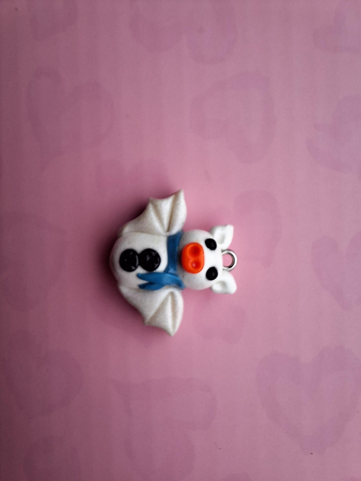 Kawaii clay snowman bat charm / polymer clay holiday charms / clay charm jewelry / christmas bat charm stitch marker progress keeper