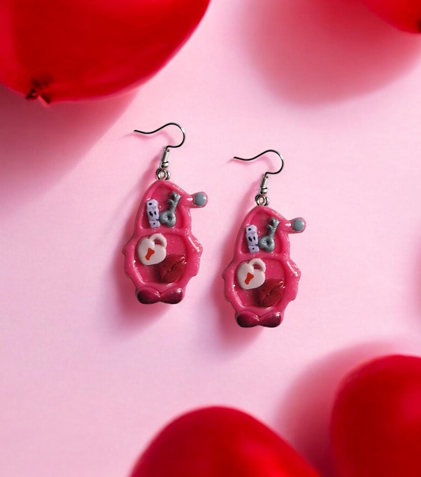 Kawaii clay bear gnome valentine bookshelf earrings / polymer clay bookcase earrings book need book lover jewelry / clay book earrings