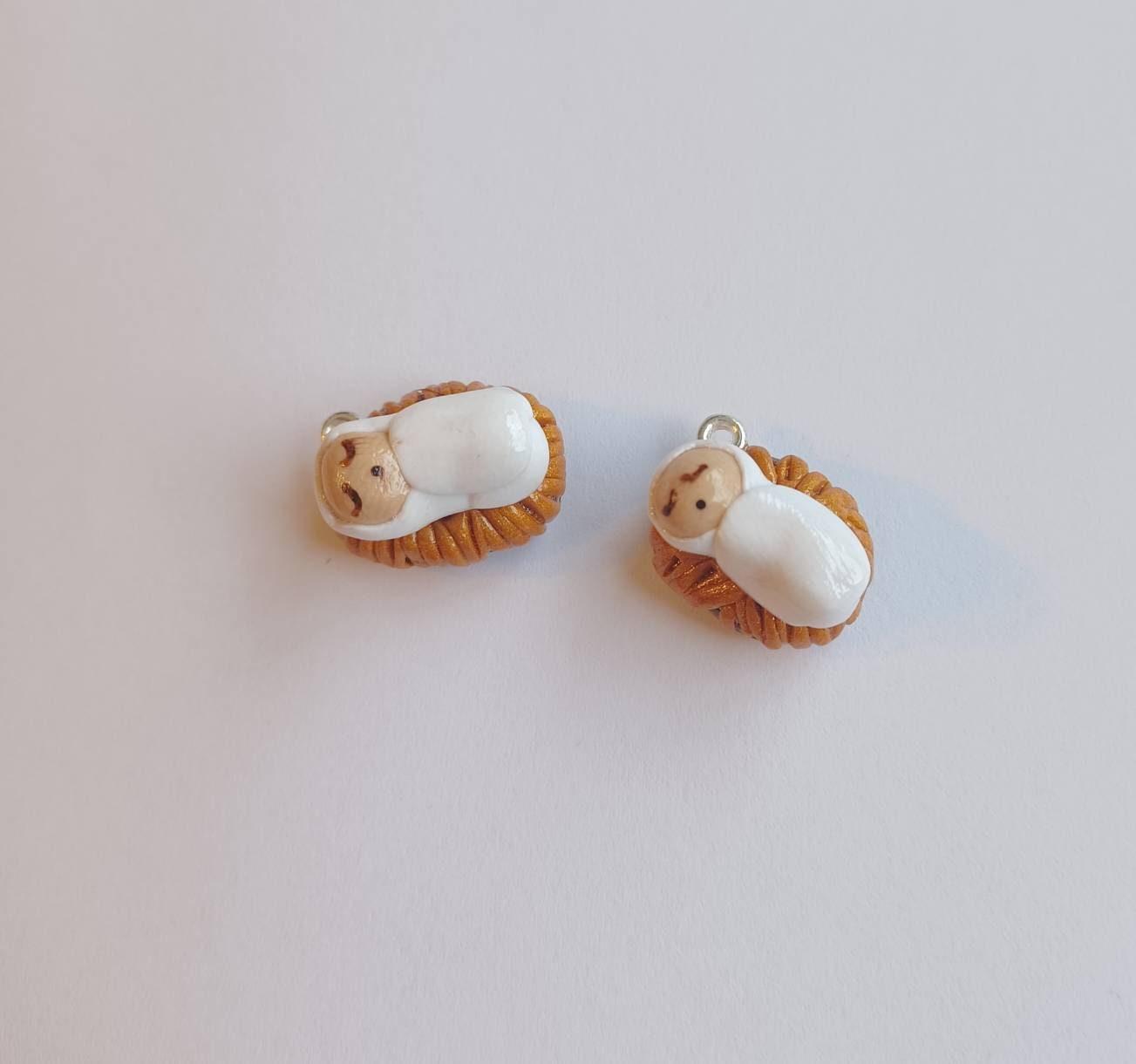 Clay Nativity baby Jesus charms / polymer clay Christmas charms /  Christian jewelry charms / tiny baby Jesus manger charms