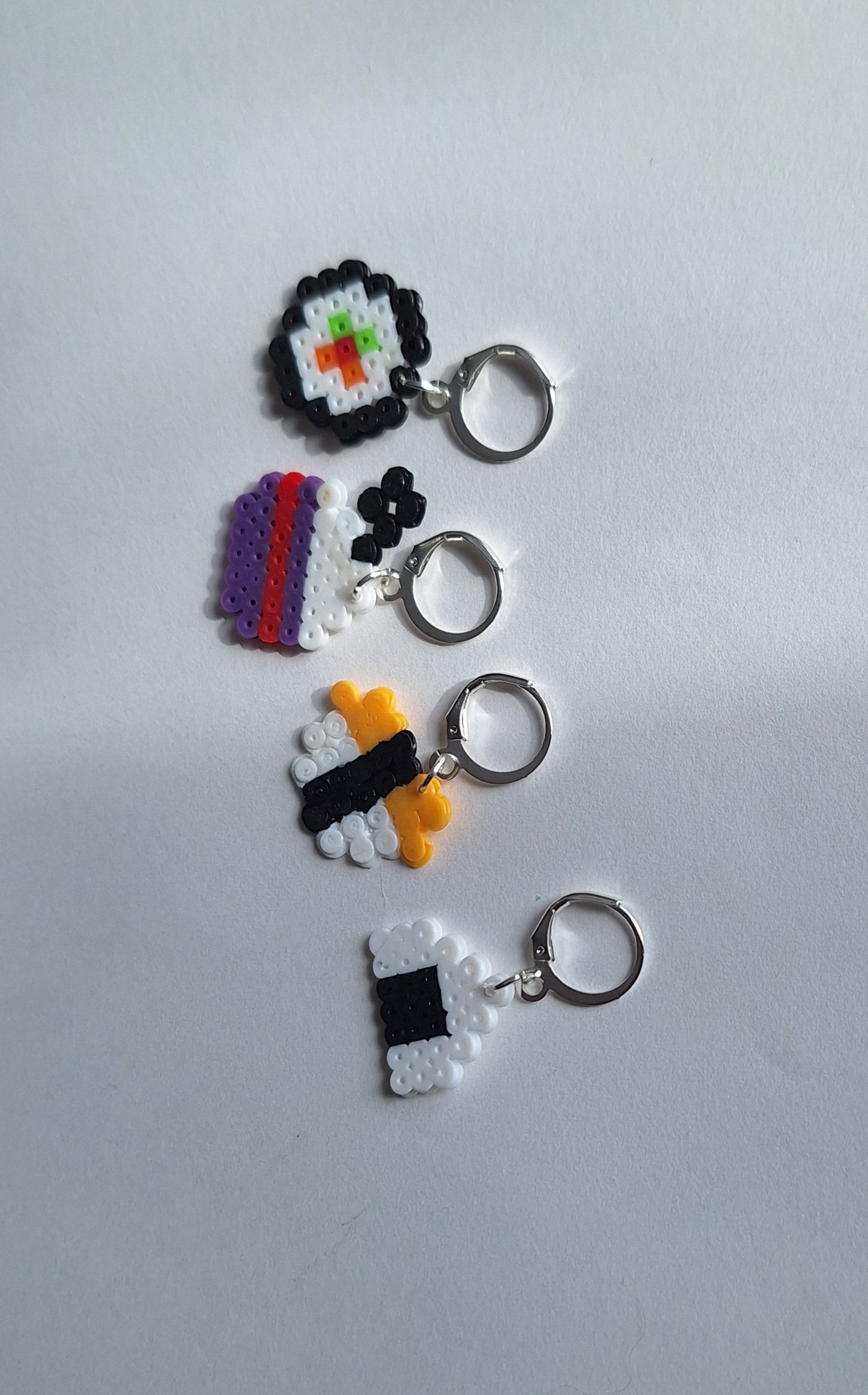 Stitch markers set 4 sushi bundle / maki nigiri rice bowl rice ball chopstick perler bead set of 4 sushi cutie progress keeper pixel style