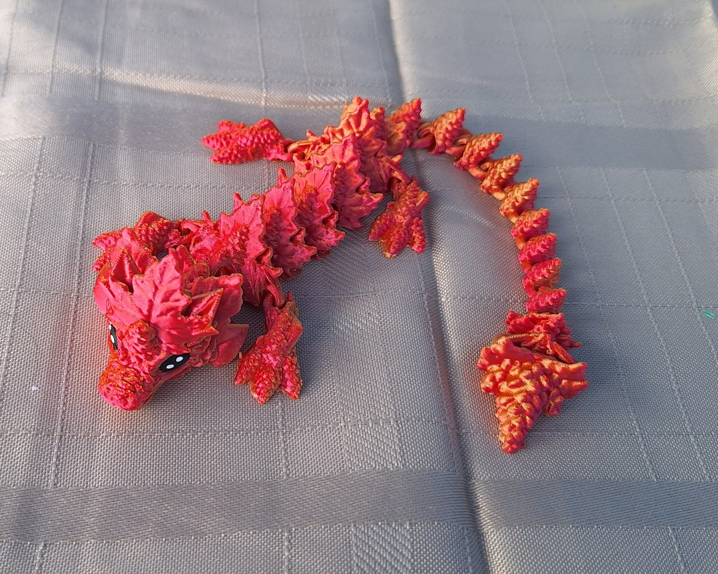 3D articulated metallic red orange two tone autumn dragon / 3d printed dragon animals / fall leaf autumn dragon knick knack Fidget figurines