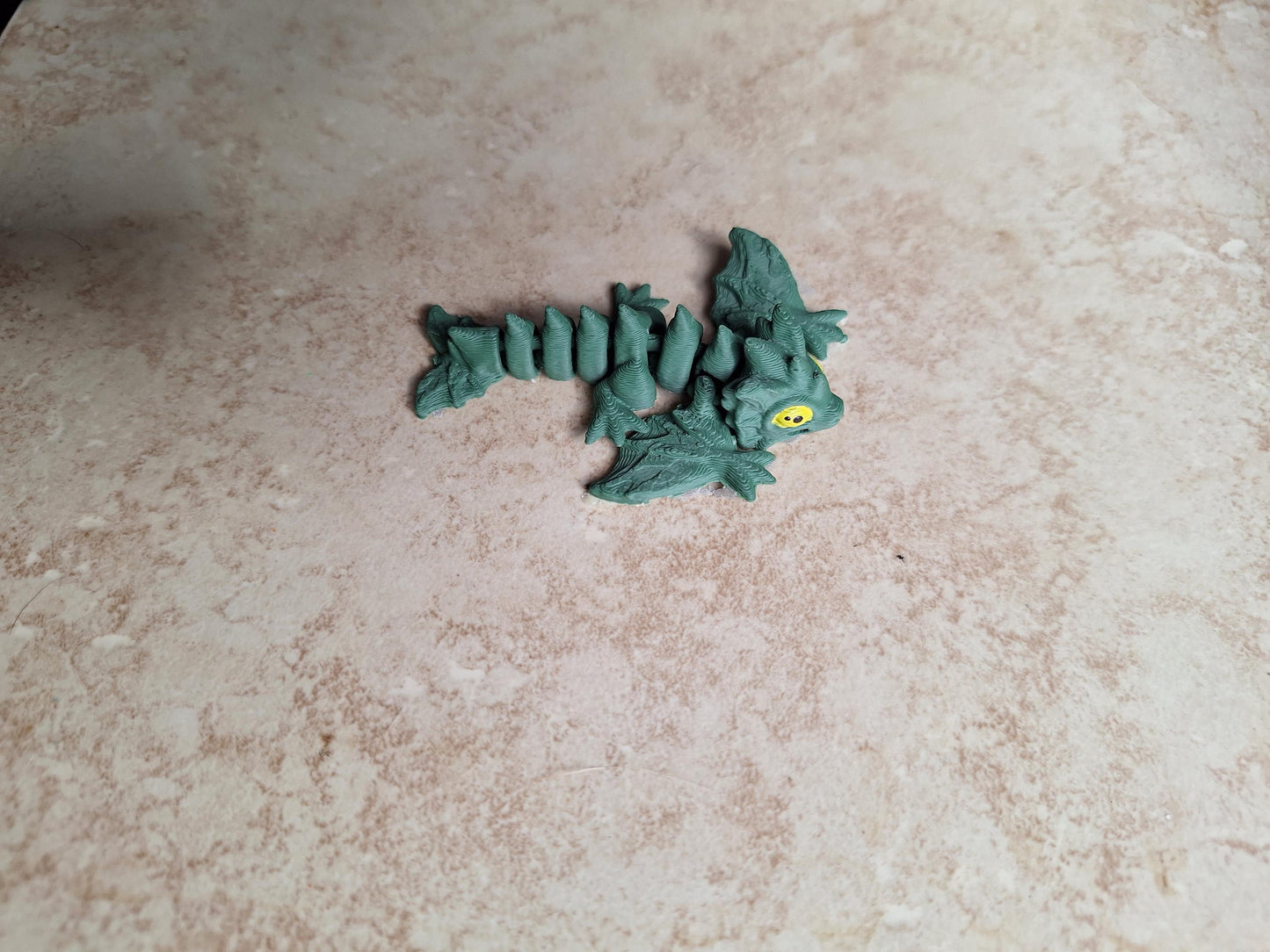 3D articulated wyvern dragon tumbler handle charm / 3d printed wyvern animal colored wyvern tumbler charm Fidget