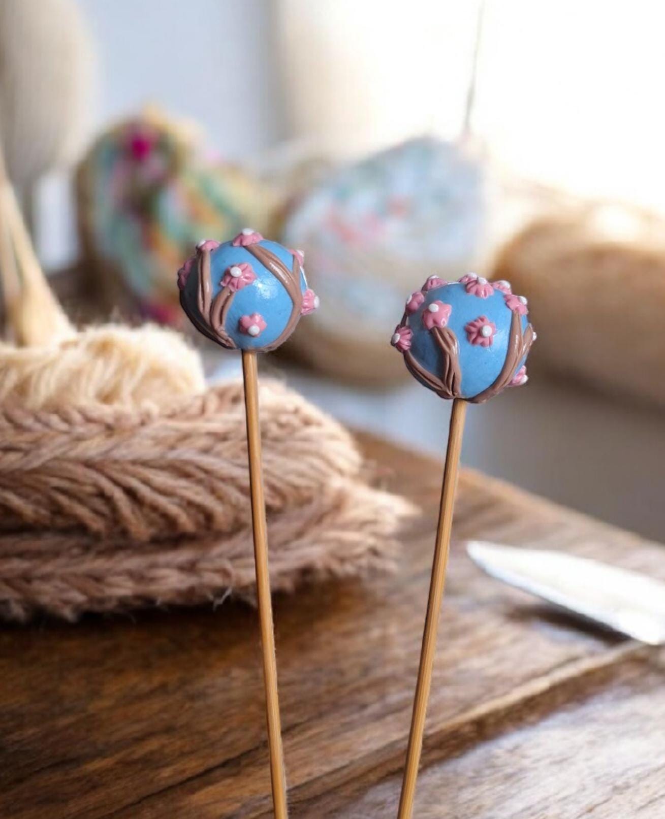 Set of 2 sakura cherry blossom knitting needles / polymer clay knitting needles / decorative blue floral needles knitting accessory