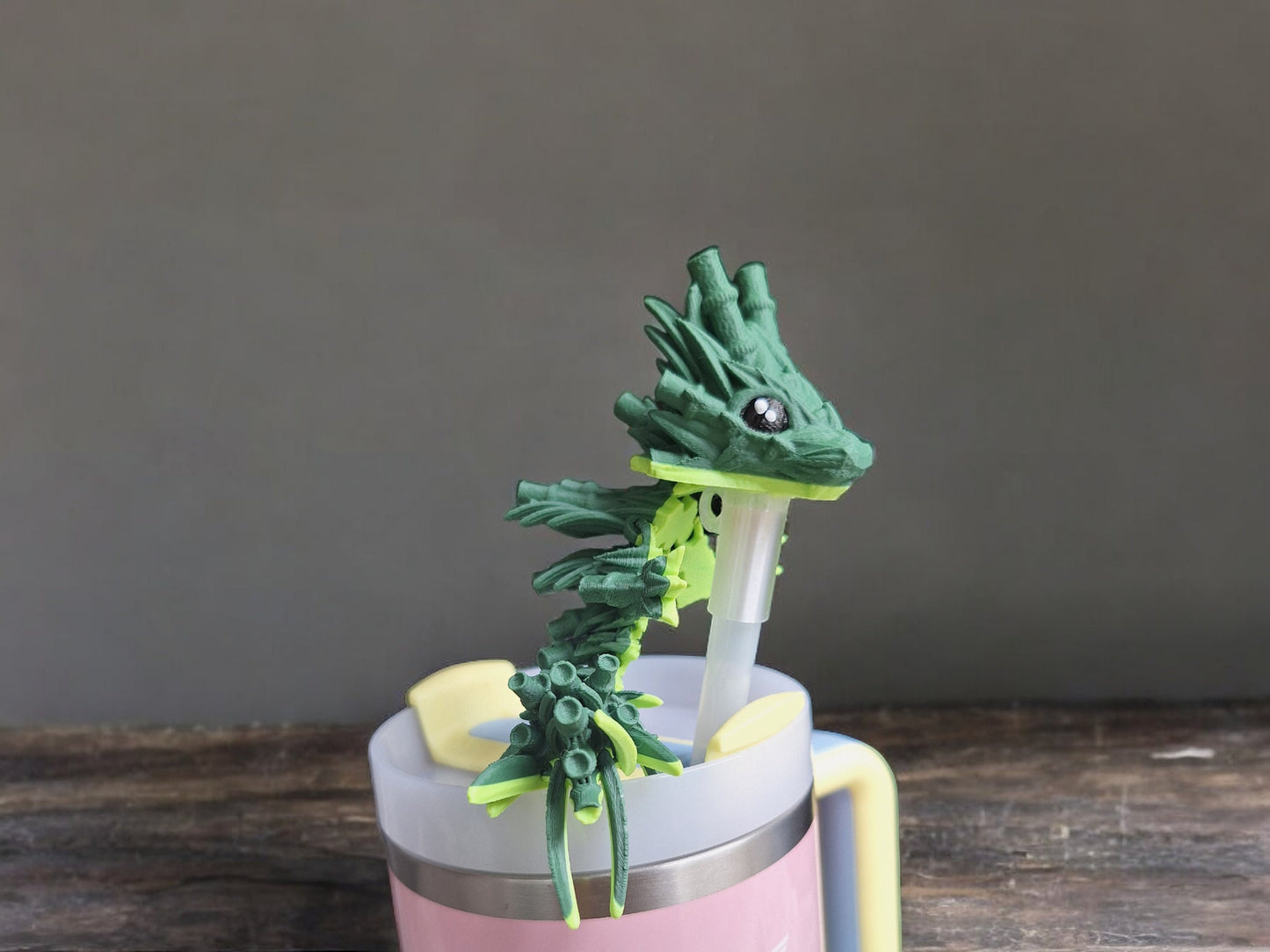 3D articulated two tone green bamboo dragon straw cap / 3d printed dragon animals / bambo tadling dragon straw topper cover Fidget figurines