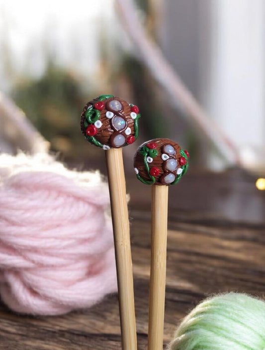 Set of 2 opal rose vine knitting needles / polymer clay knitting needles / decorative floral knitting needles accessory