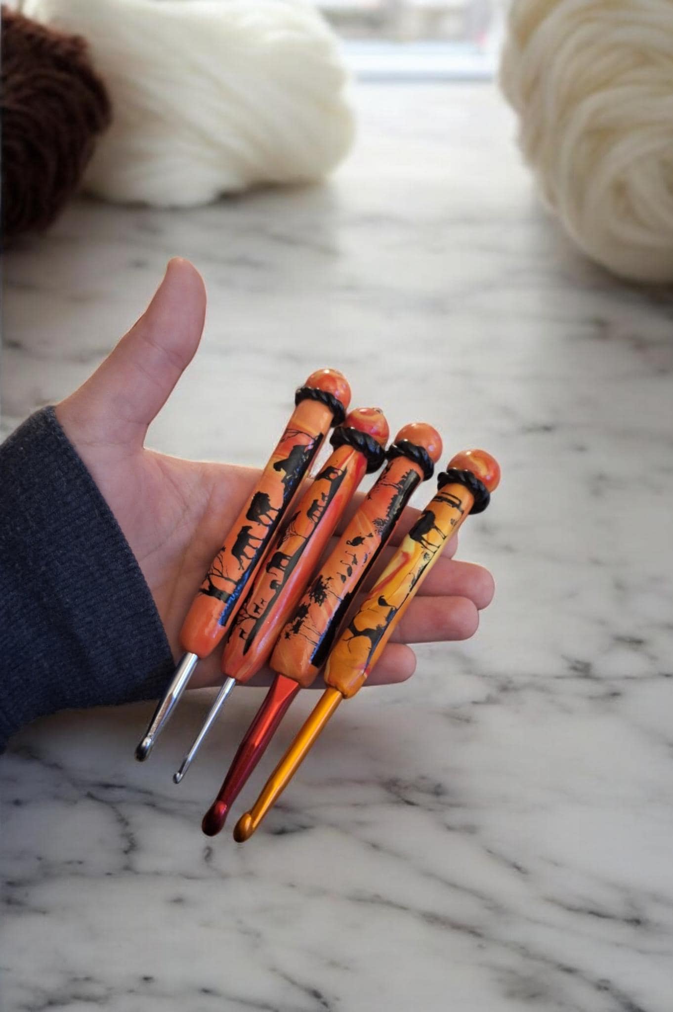 Polymer clay set of 4 animal silhouette sunset scene crochet hook stitch marker / 2-5mm lion elephant crochet hook set
