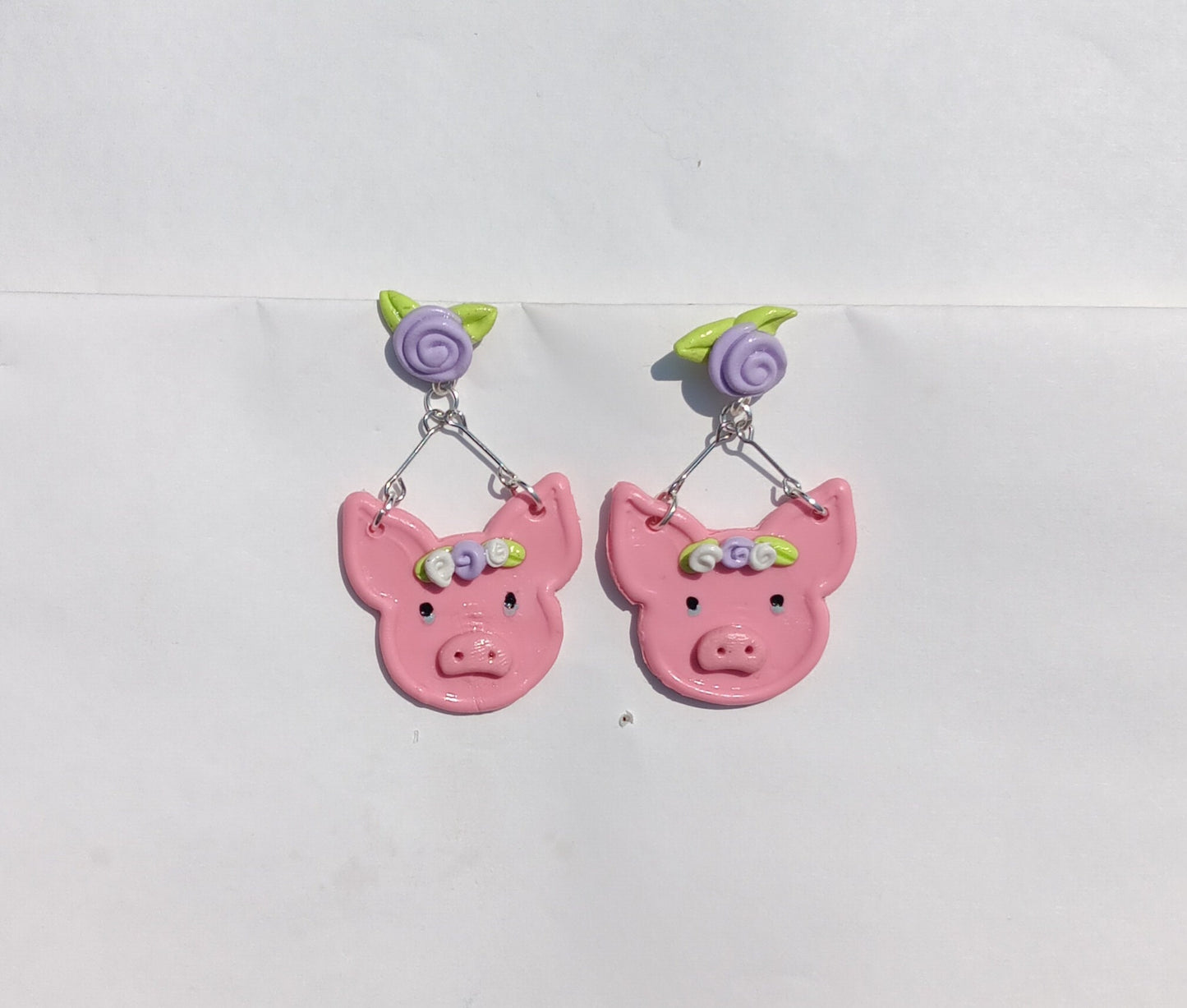 Kawaii floral pig earrings / polymer clay pink pig earrings / kawaii animal jewelry / floral earrings / lavender rose earrings