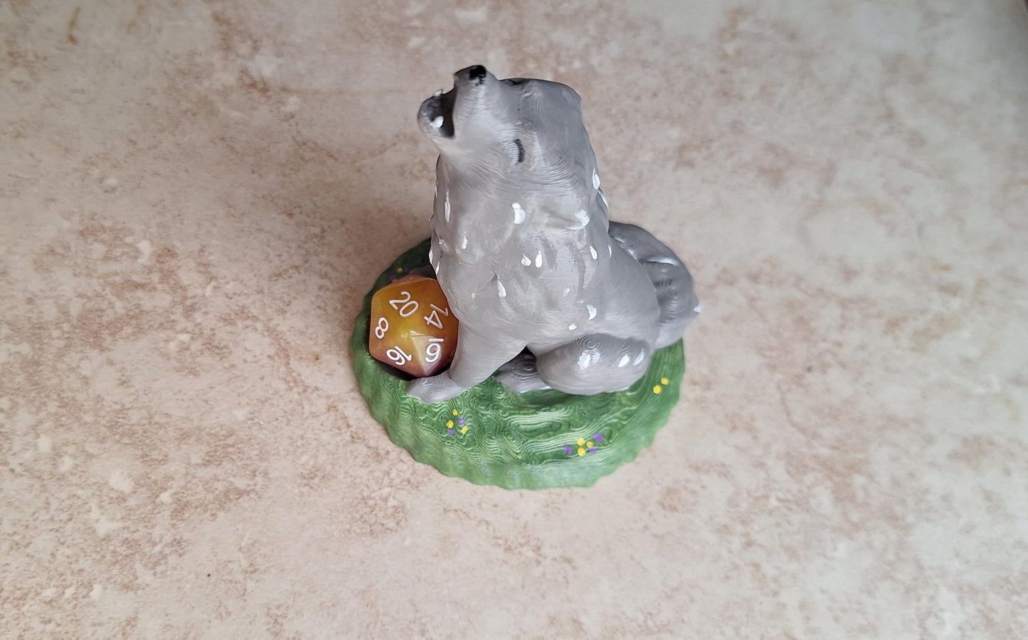3D printed and painted gray wolf dice guardian / 3d white grey howling wolf dice buddy / 3d printed d20 dice guardian