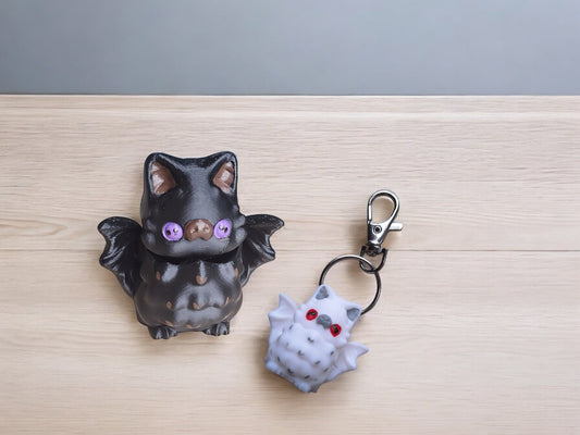 3D articulated bobble head bat / 3d printed bat keychain / 3d printed animals halloween spooky bat figurine knick knack Fidget