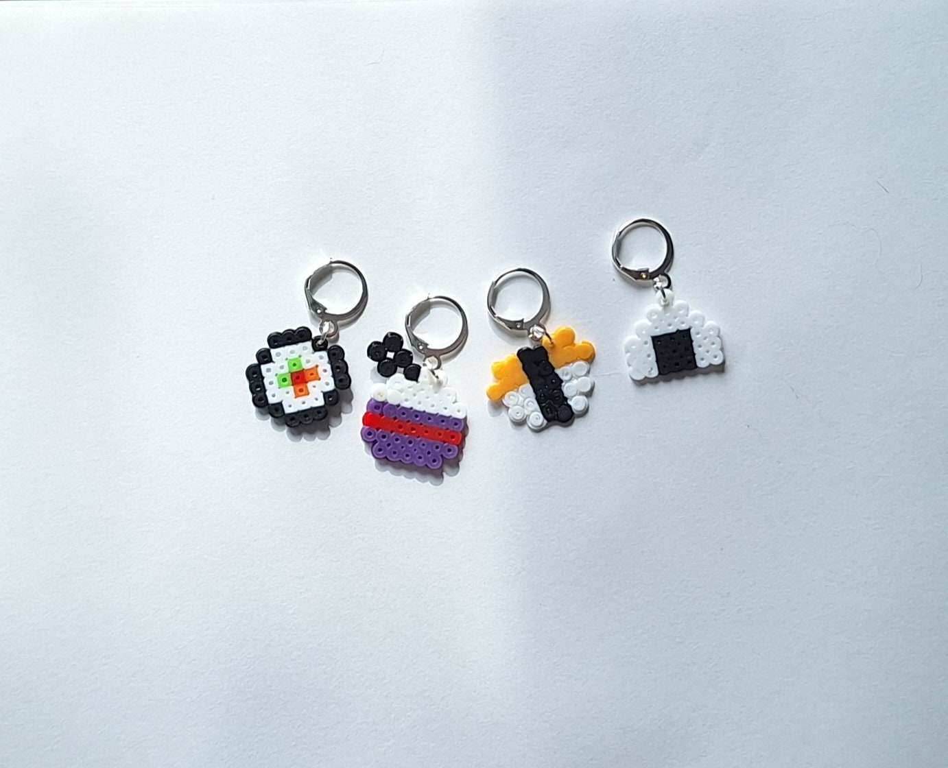 Stitch markers set 4 sushi bundle / maki nigiri rice bowl rice ball chopstick perler bead set of 4 sushi cutie progress keeper pixel style