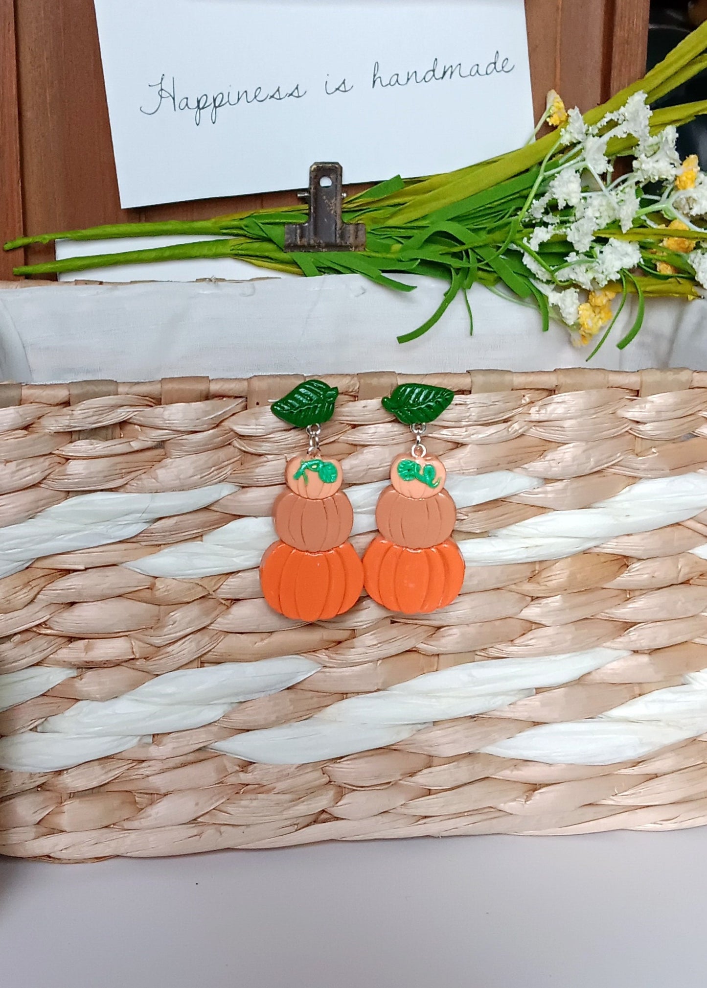 Kawaii pumpkin earrings / polymer clay pumpkin fall holiday earrings / kawaii autumn halloween jewelry / clay pumpkin earrings